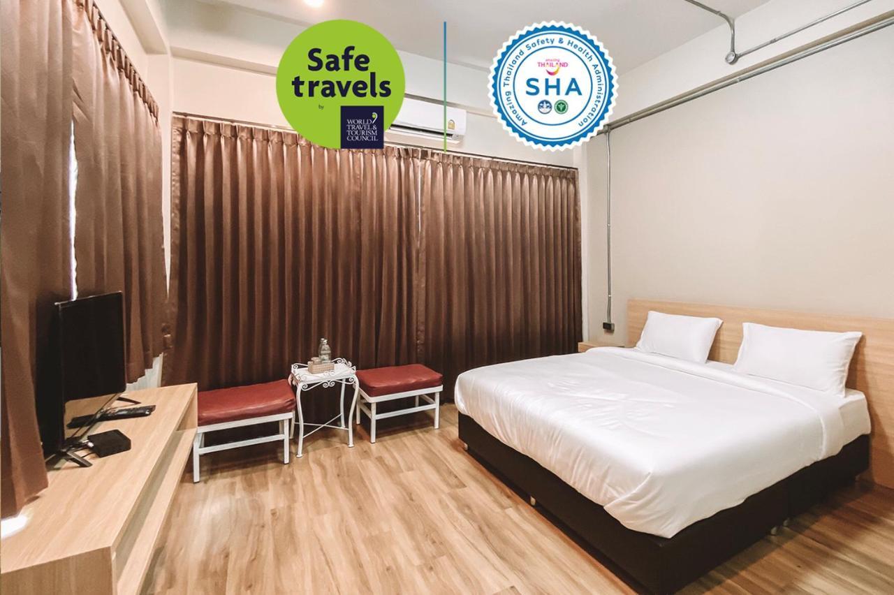 Grand Hotel Buriram Room photo